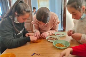 Le projet éducatif et culturel ʺʺEntanikʺ sur les rouesʺ dans le monde Djavakhk